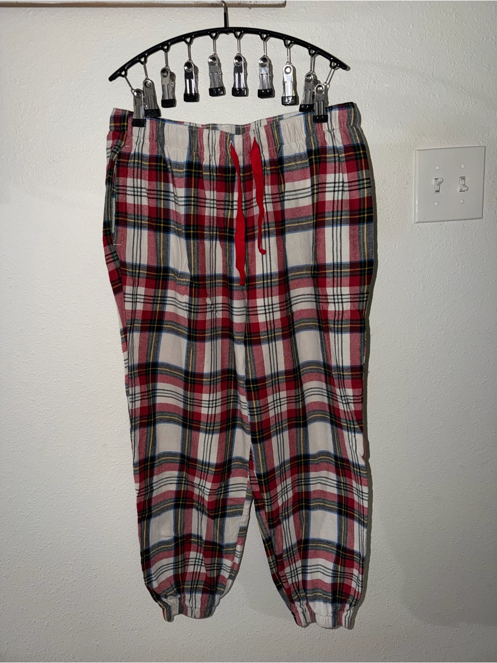 Old Navy Red, White and Black Plaid Women’s Lounge Pants